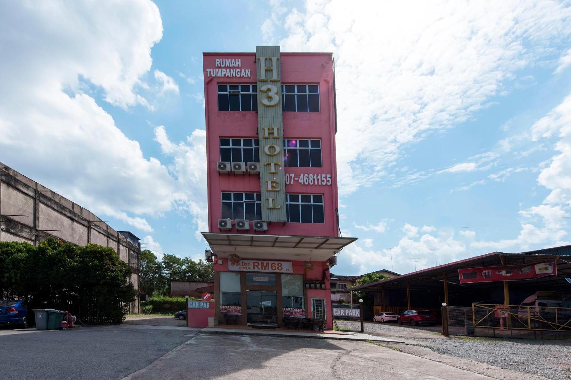 Super Oyo 90385 H3 Hotel Yong Peng Zewnętrze zdjęcie