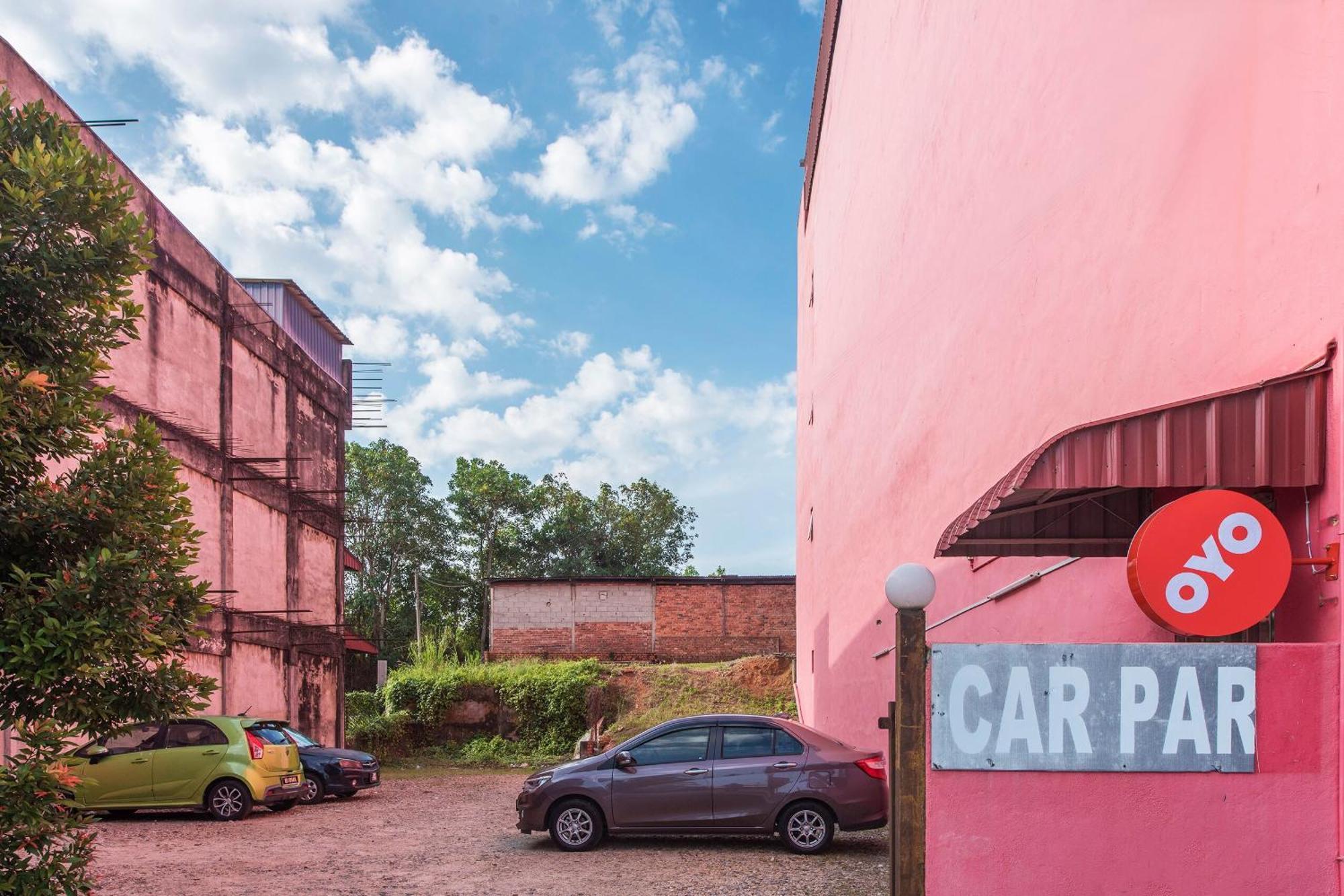 Super Oyo 90385 H3 Hotel Yong Peng Zewnętrze zdjęcie